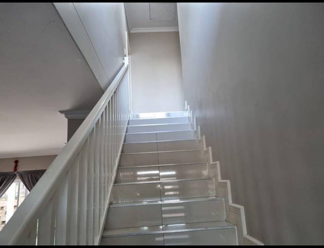 3 BEDROOM TOWNHOUSE RENTED IN EDGEMOUNT ESTATE